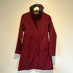 UNIQLO Women's Burgundy and Red Waterproof Light Rain Coat